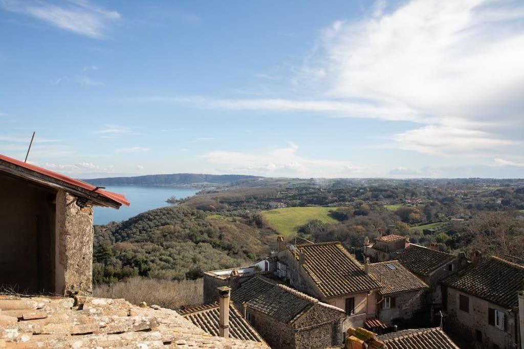 Apartamento La Terrazza Nel Borgo Bracciano  Exterior foto