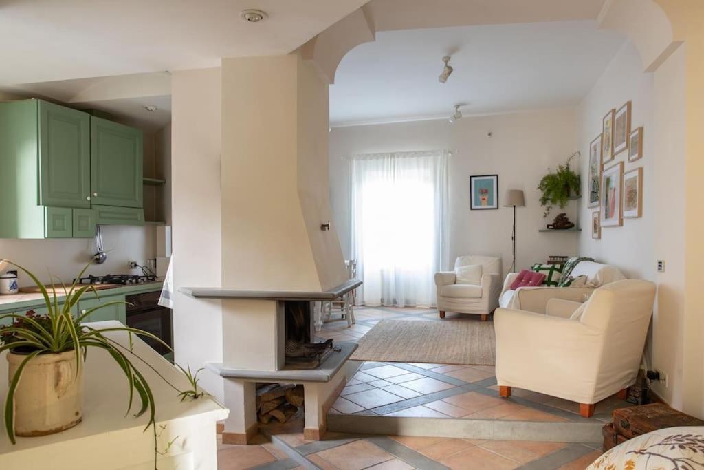 Apartamento La Terrazza Nel Borgo Bracciano  Exterior foto